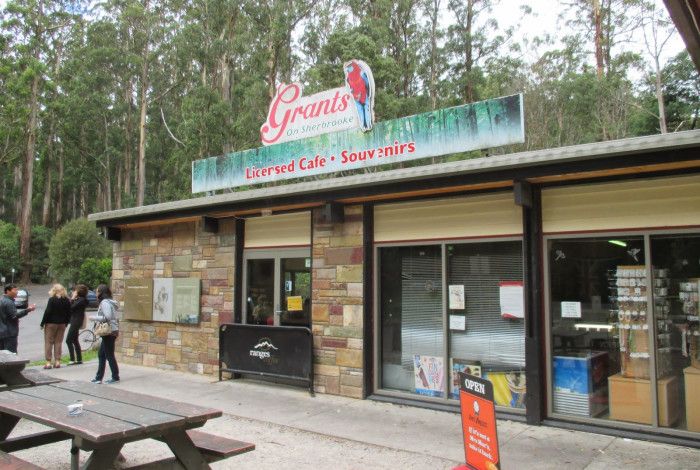 Grants on Sherbrooke restaurant