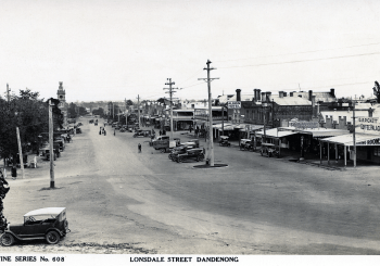 Lonsdale Street circa 1925